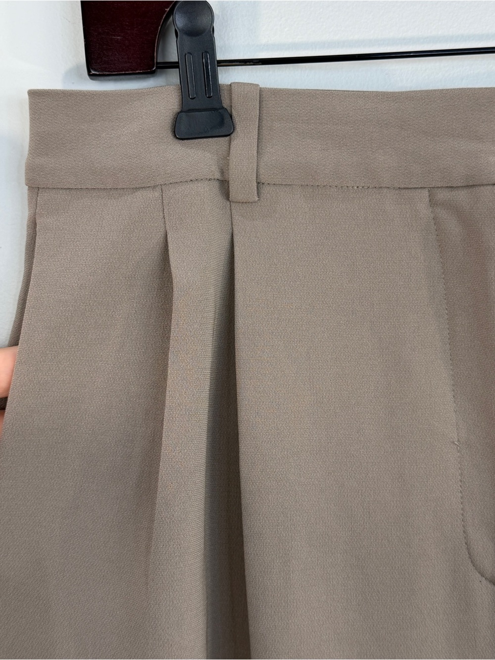 Aritzia Babaton taupe brown old money pleated cropped wide leg crepe pant 10 - Picture 8 of 14